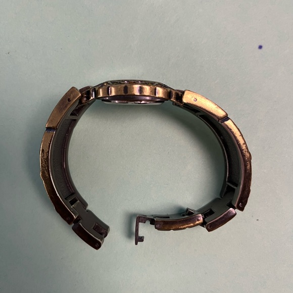 ☆ Heidi Daus Vintage Women's Crystal Watch - Picture 13 of 15